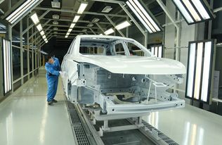 溫州制造速度 威馬首臺(tái)新能源汽車16個(gè)月成功下線